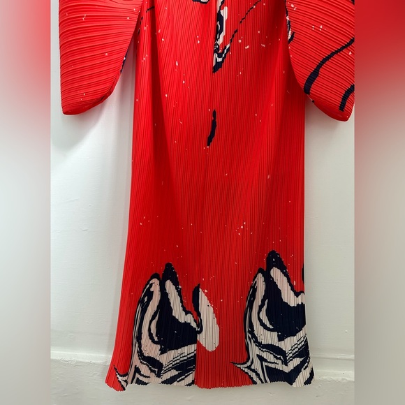 Solace London Singer Pleated Printed Crepe Dress size 8 - Picture 14 of 16